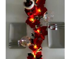 Kalėdinės puansetijos dekoracijos girliandos 2m 10 LED